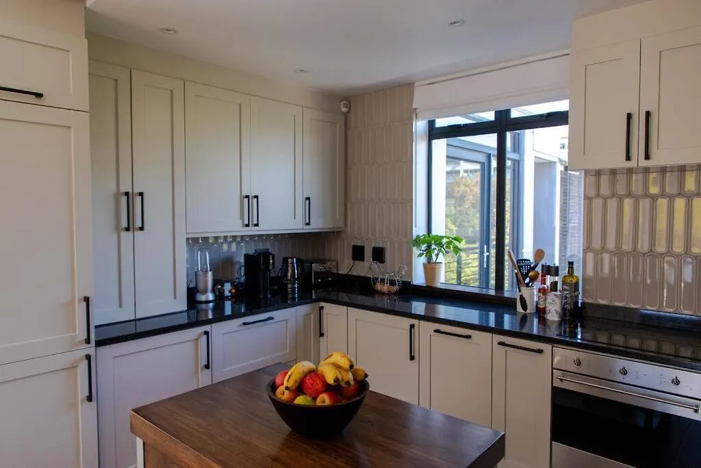 Stylish Top Floor Apartment Cape Town